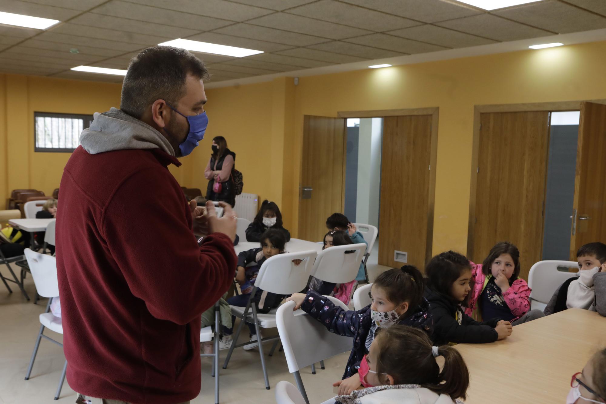 Visitas escolares al hospital de recuperación de fauna silvestre de Ladines, en Sobrescobio