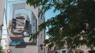 El barrio de Mérida con los murales más bonitos de España en sus viviendas sindicales