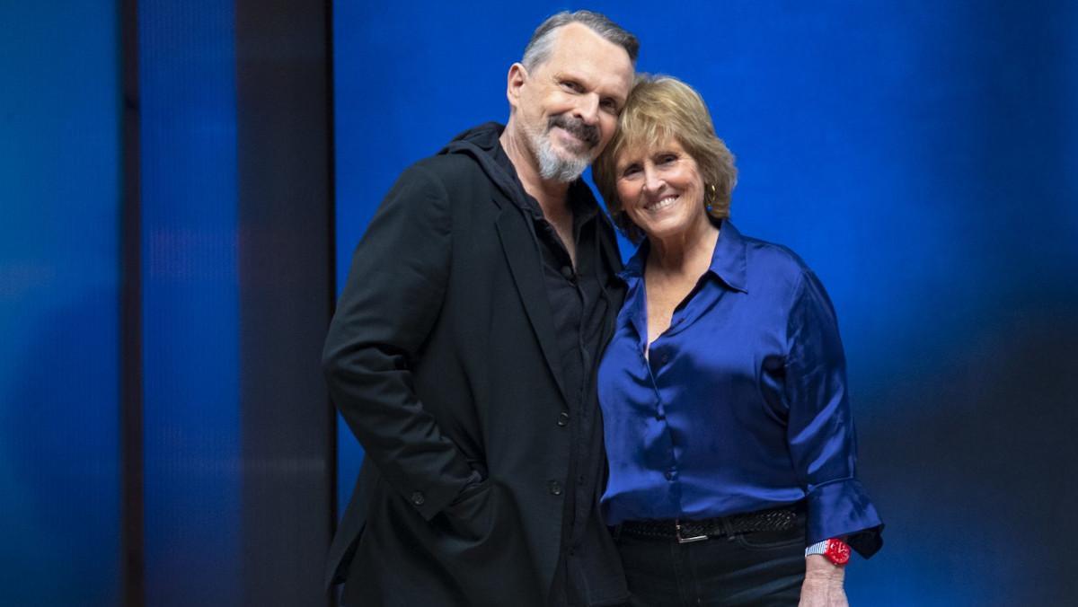 Mercedes Milá, con Miguel Bosé.