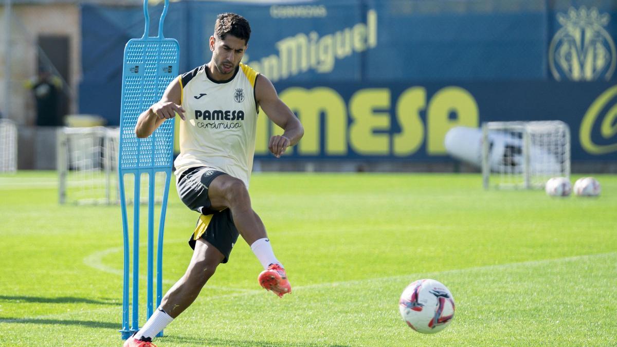 Ayoze Pérez durante el entrenamiento de esta tarde.