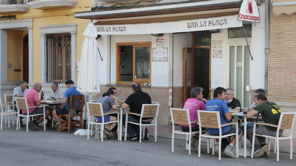 Los hosteleros de Puçol no deberán pagar la tasa de terrazas hasta 2021