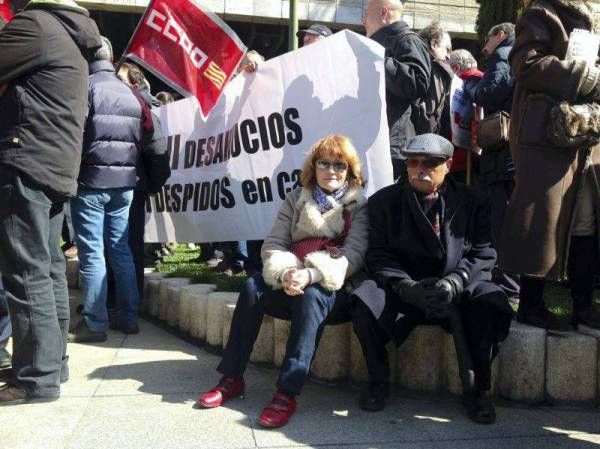 Fotogalería: Protesta de los trabajadores de Caja3 el primer día de huelga