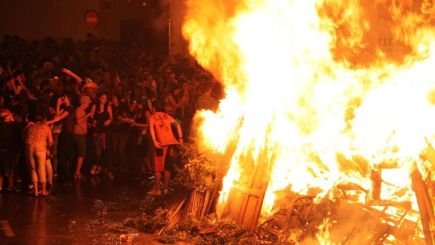 Gran despliegue de emergencias en unos &quot;focs de Sant Joan&quot; de Xàbia que serán multitudinarios