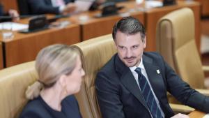 Galería | Tercera sesión del debate de investidura de María Guardiola