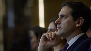 Albert Rivera i Fiona Ferrer, confidències, proximitat i intimitat a la festa d’‘el Turronero’