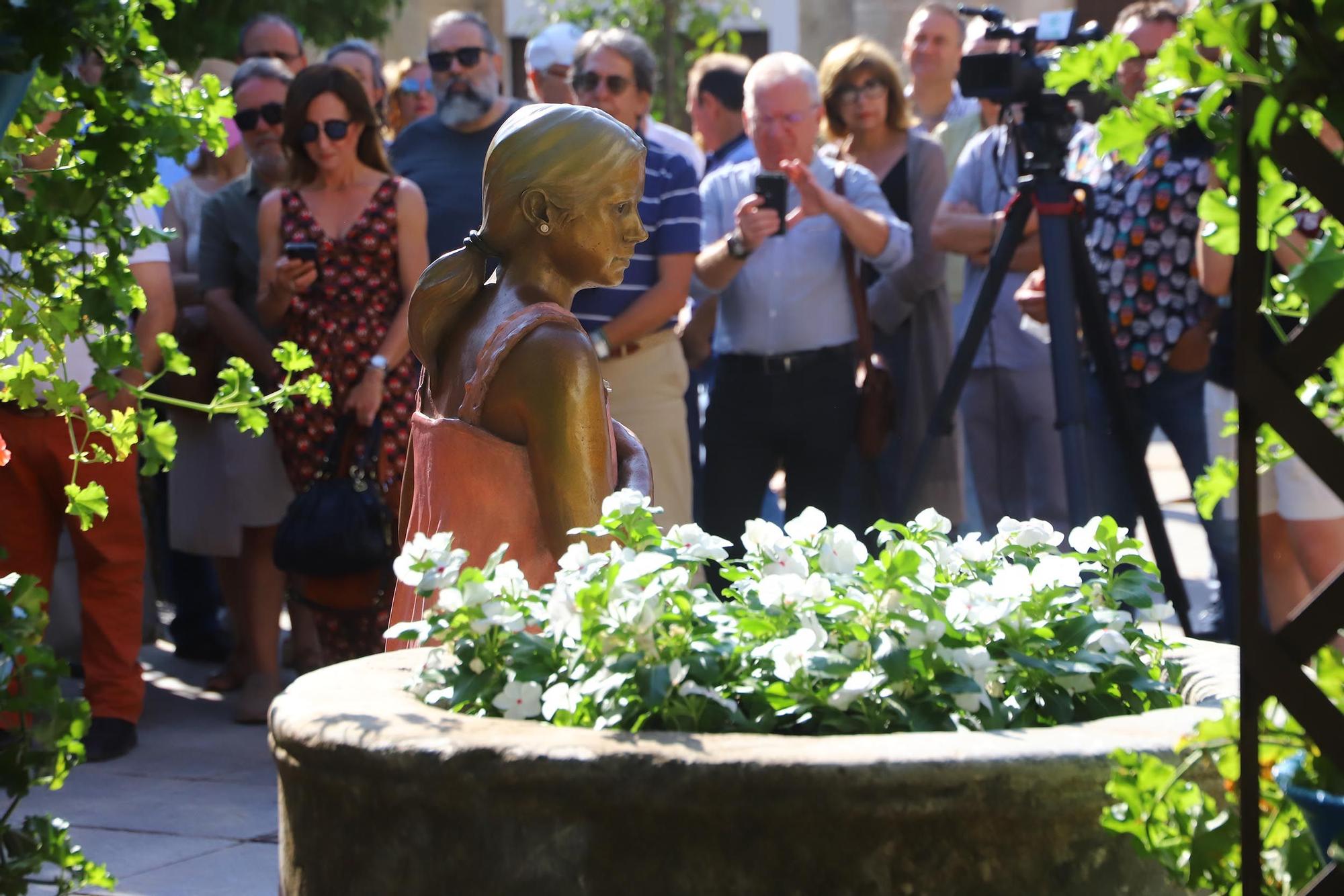 Inauguración del nuevo conjunto escultórico de homenaje a los Patios de Córdoba, obra de Juan Manuel Belmonte