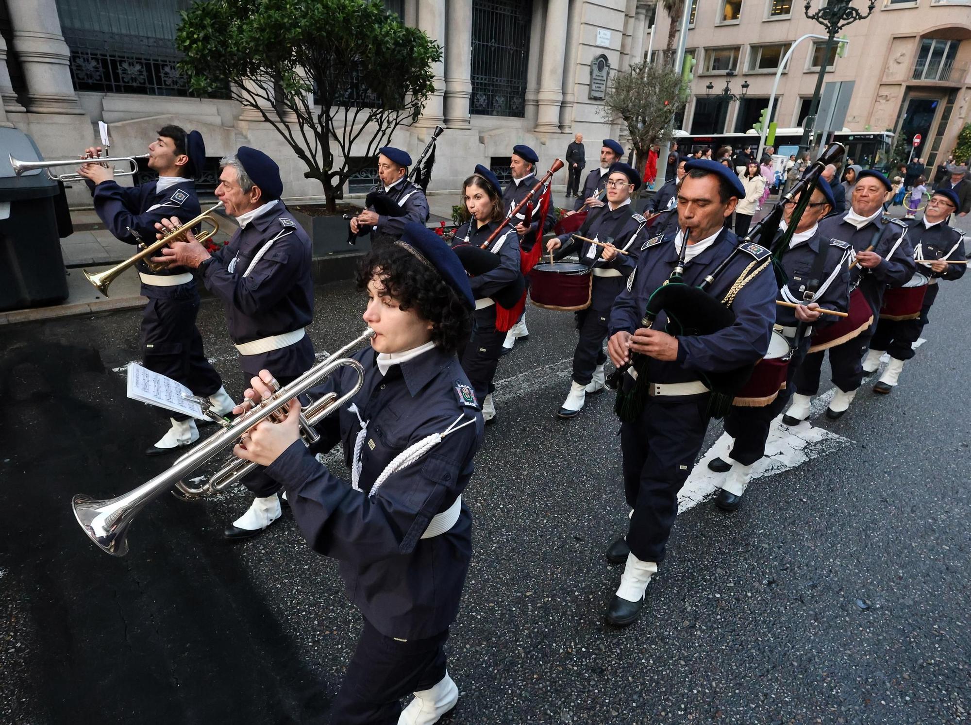 Comitiva fúnebre y premios del desfile finalizan el Carnaval en Vigo