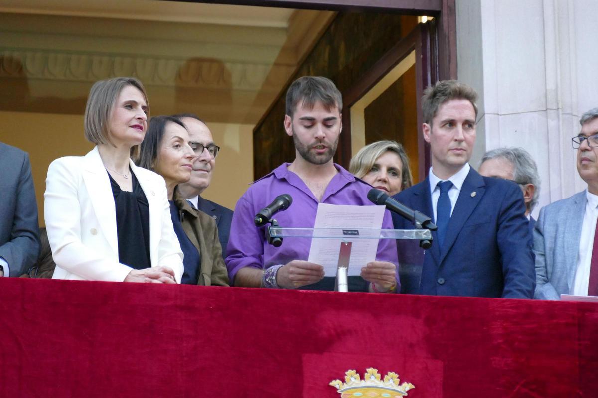 EN IMATGES | Les diferents generacions de la Colla Castellera de Figueres protagonitzen el pregó de Santa Creu
