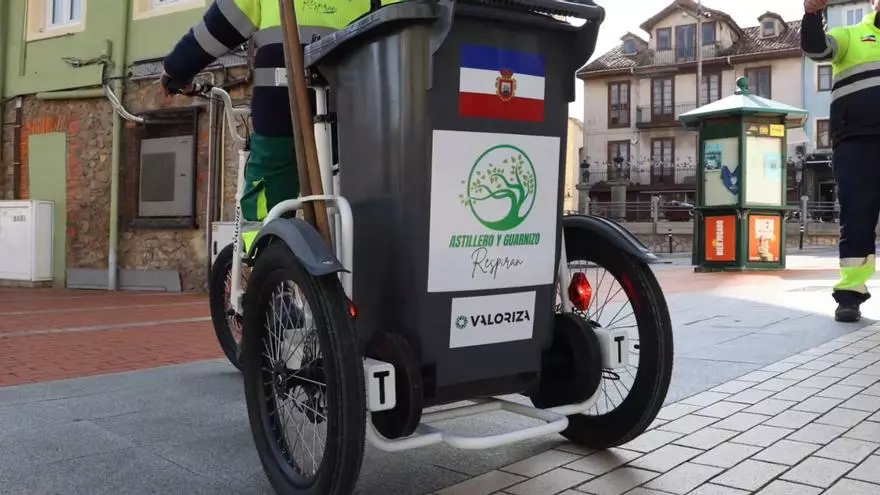 La 'limpliacleta': la curiosa herramienta para limpiar las calles