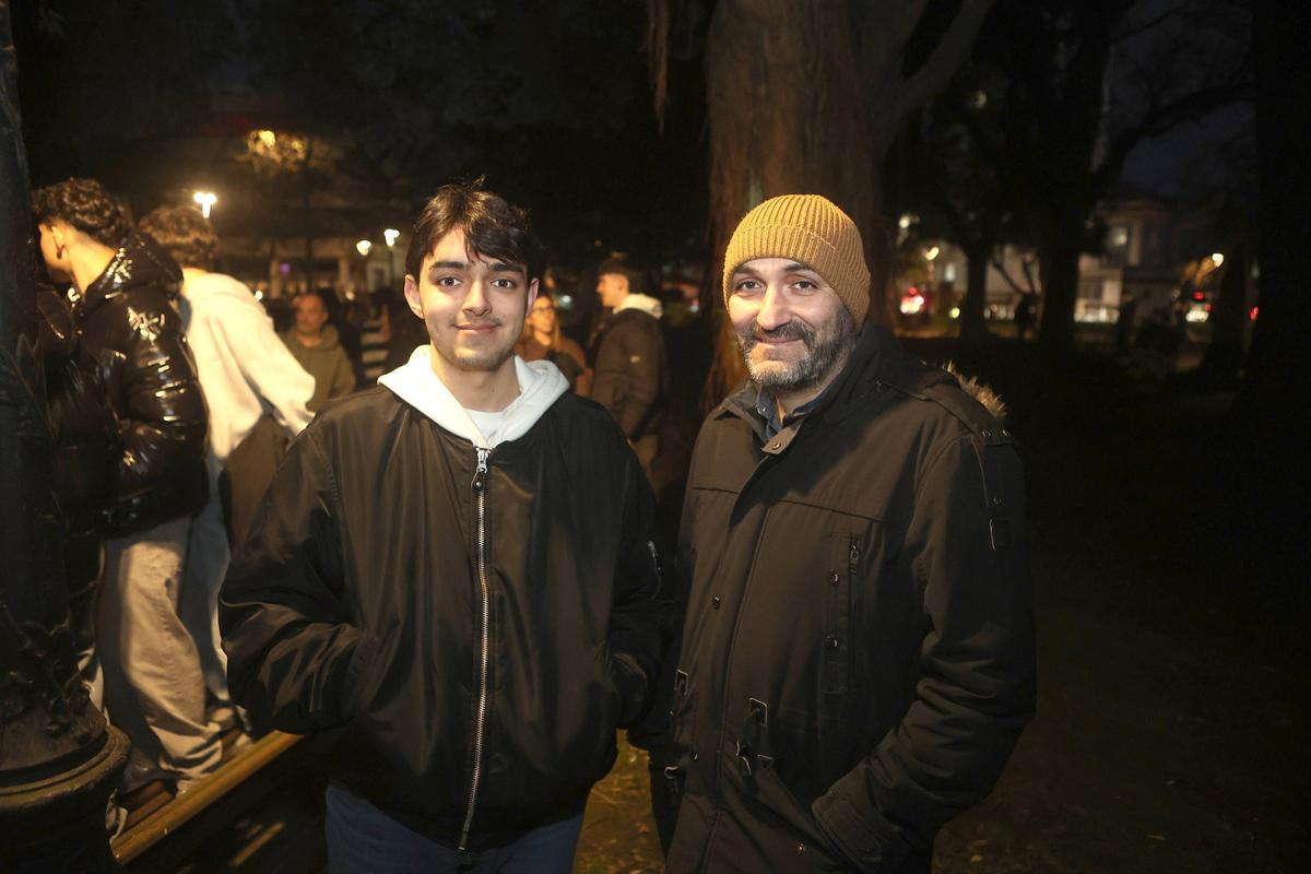 David y su hijo en la quedada de 'therians'