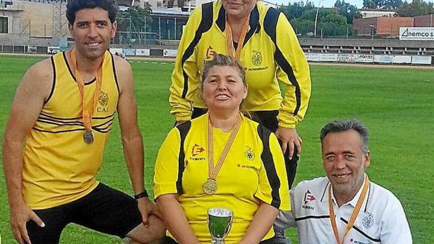 Els atletes veterans del CA Igualada que van competir a Palafrugell