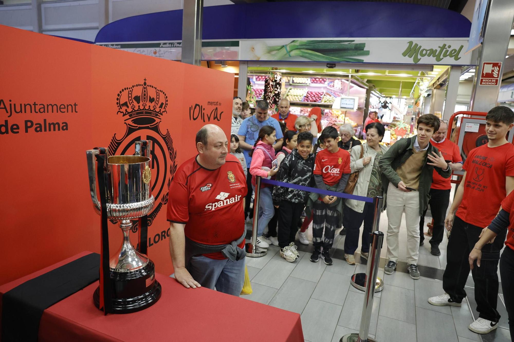 Fiebre mallorquinista con la Copa de 2003 en el Mercat de l’Olivar