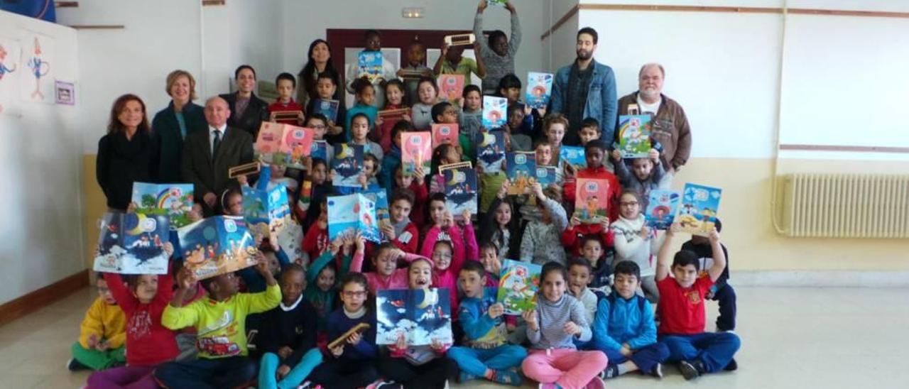 Els alumnes del CEIP Miquel Porcel durant l´activitat.