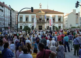 Vilagarcía da la bienvenida a las fiestas de San Roque con pregón, ofrenda y música