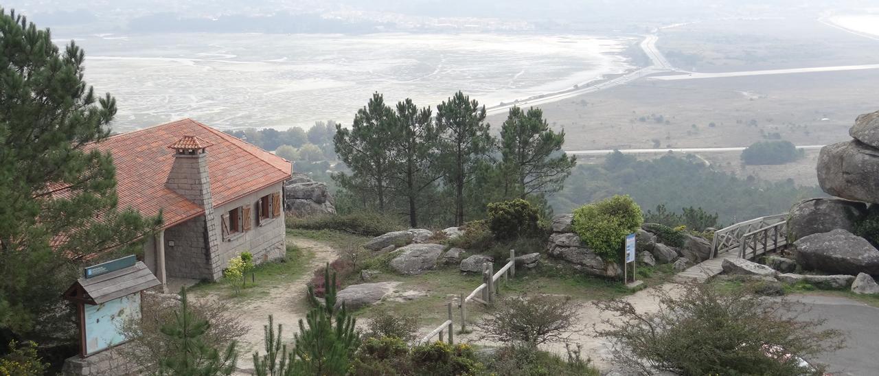 El centro de interpretación de la naturaleza de Monte Siradella, en el Concello de O Grove.