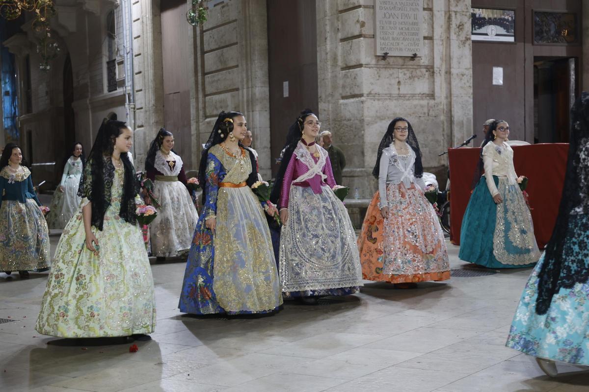 Todas las fotos de la ofrenda del 18 de marzo por la calle San Vicente hasta la 00:30 horas Todas las fotos de la ofrenda del 18 de marzo por la calle San Vicente hasta la 00:30 horas