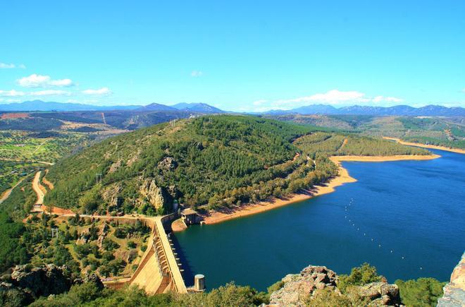 Presa y embalse de Cijara