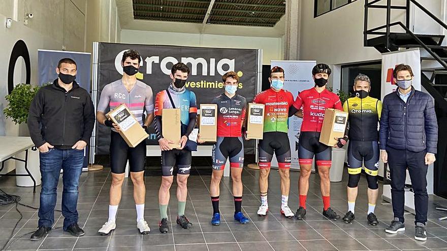 Exhibición de English y triunfo de Indurain Jr. en el Trofeo Qromia