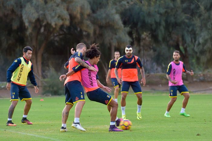 Entrenamiento de la UD en el campo de Las Burras