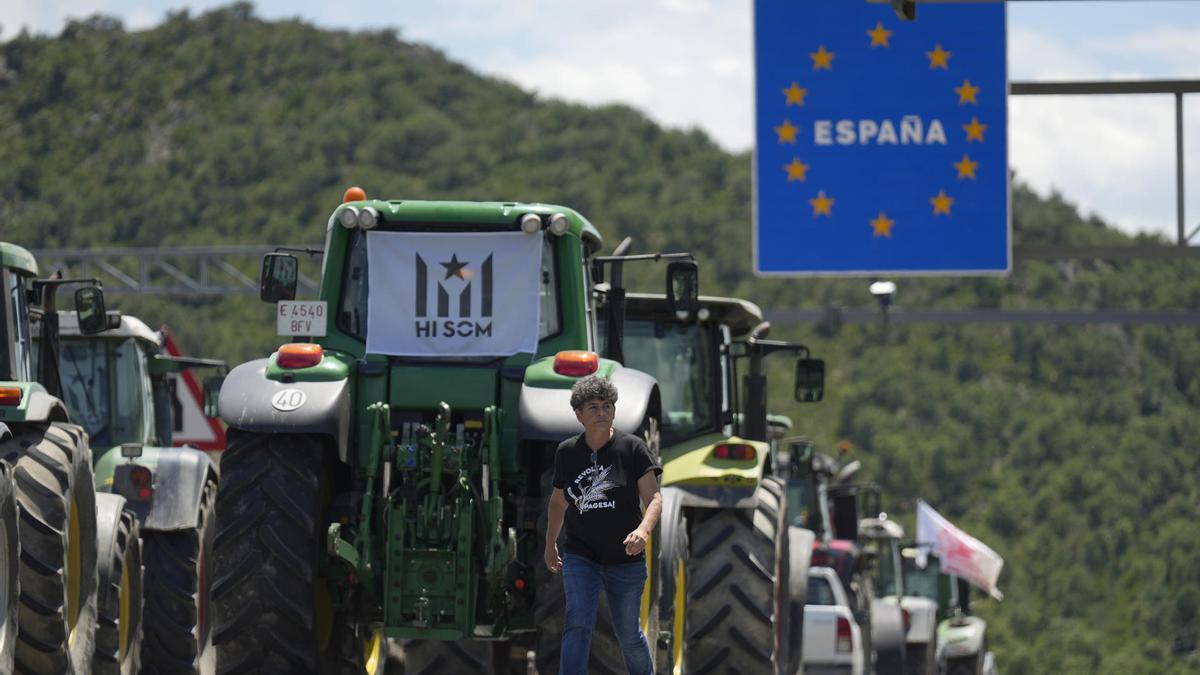 COUPES DE ROUTES POUR LES AGRICULTEURS |  Grève des agriculteurs en Espagne et en France, en direct : Dernières actualités et fermetures de routes