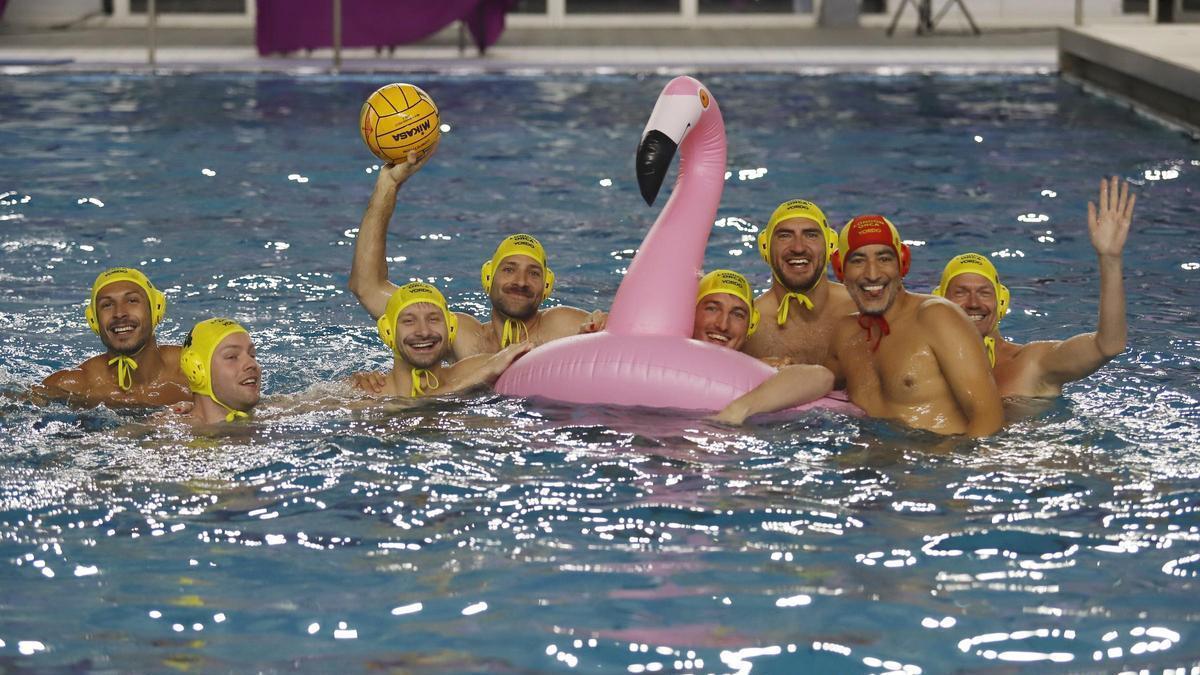 Participantes en los Gay Games en la modalidad de waterpolo