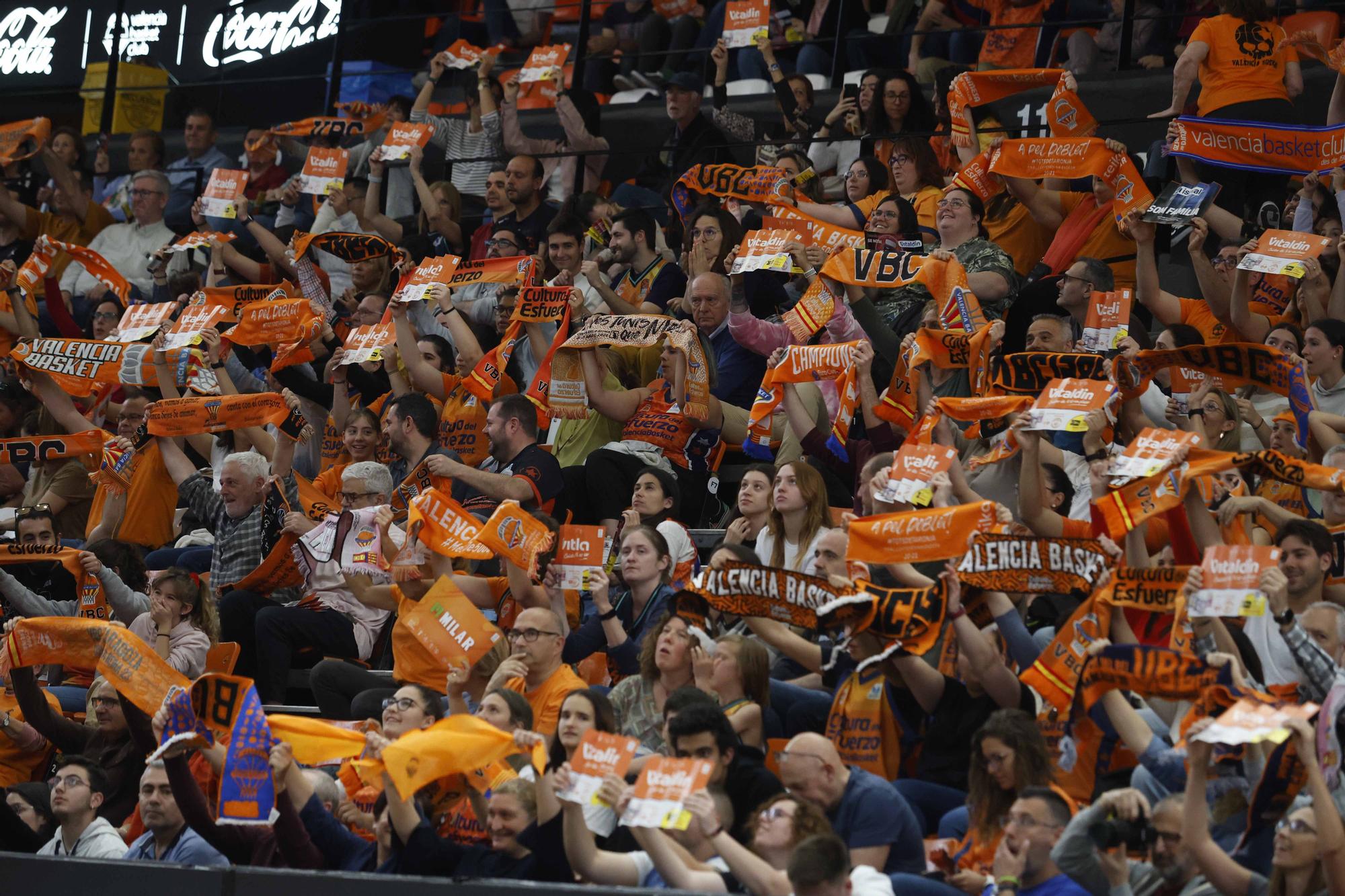 Valencia Basket - Perfumerías Avenida