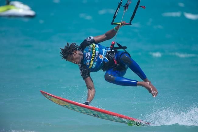 Prueba de Strapless en el Mundial de Kitesurf de Fuerteventura