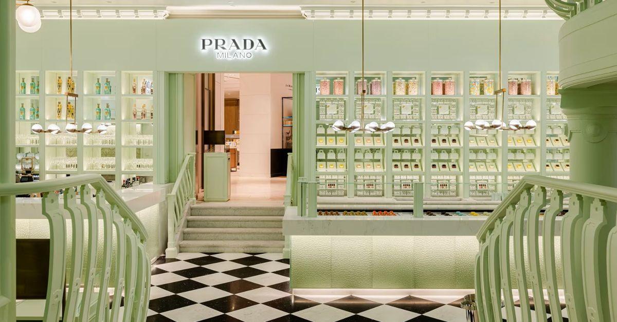 Prada Caffé frontal