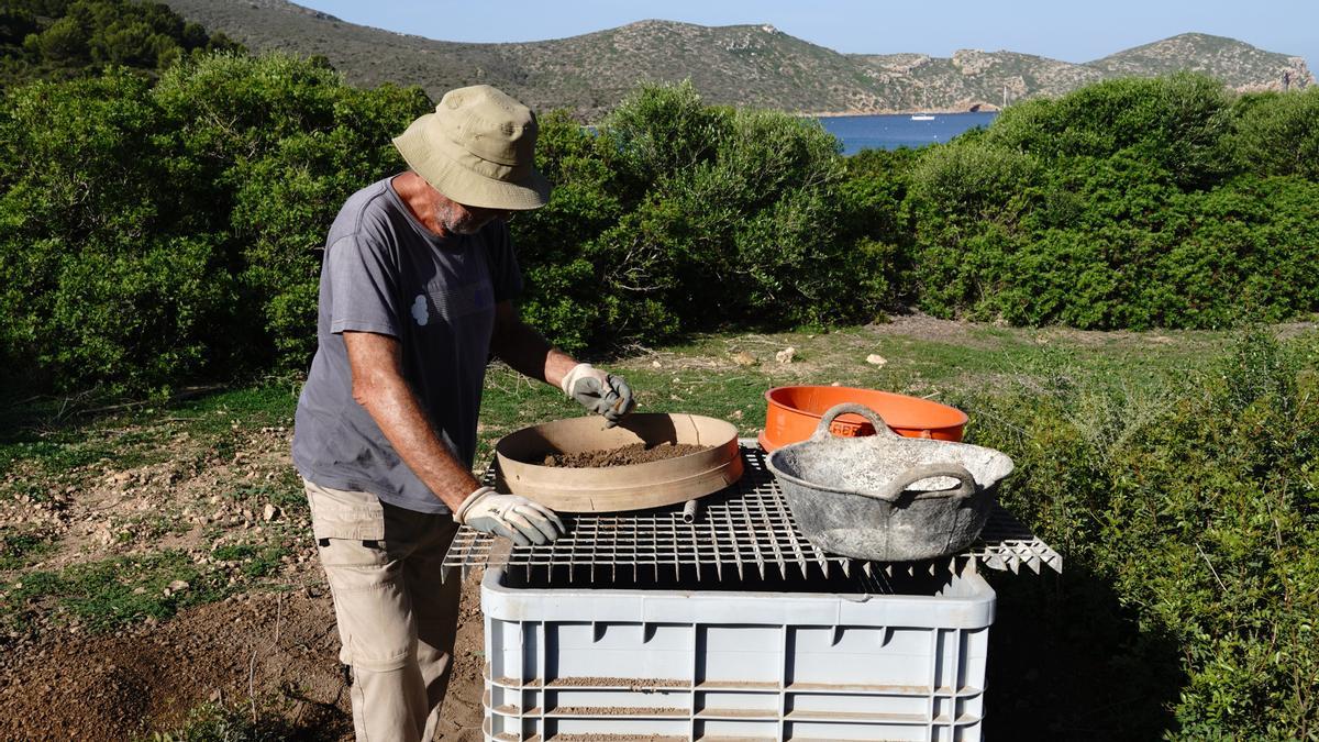 Los arqueólogos que trabajan en el yacimiento del monasterio bizantino de Cabrera han finalizado la campaña de 2022