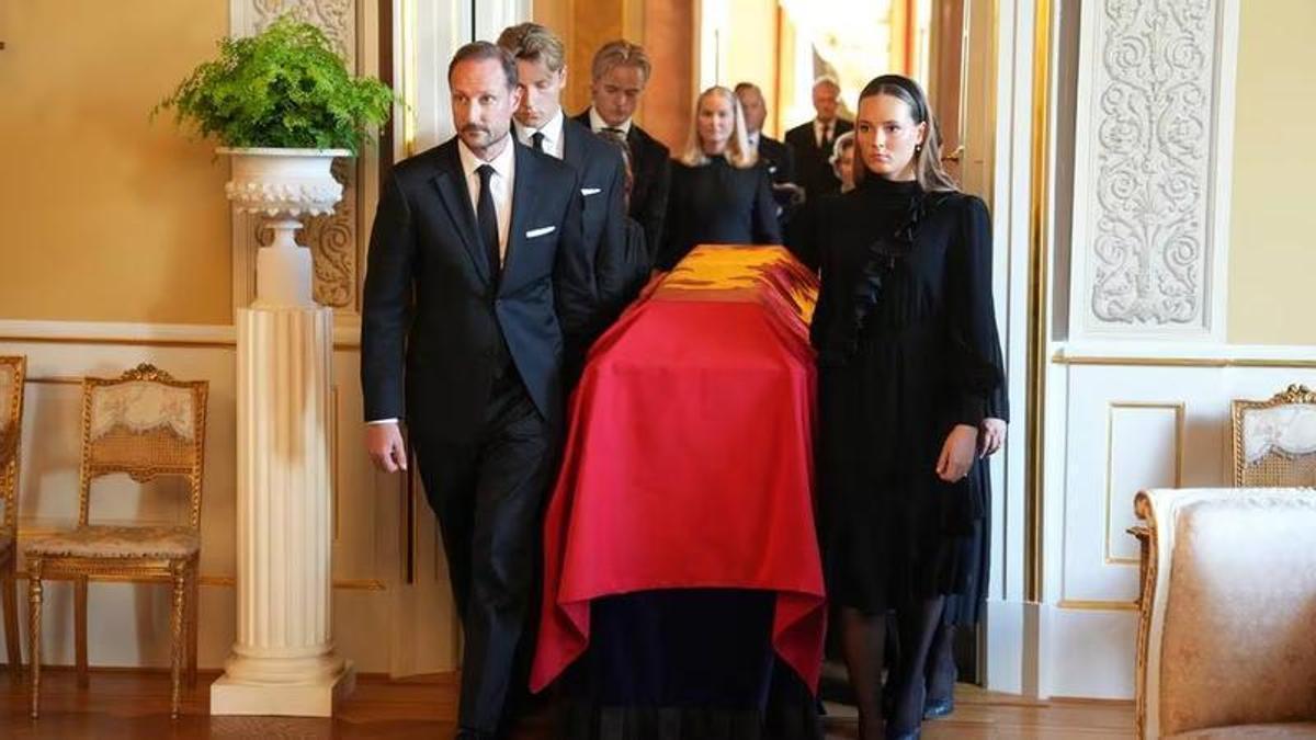 Marius Borg, condenado por violación, asistirá al funeral del rey Harald V