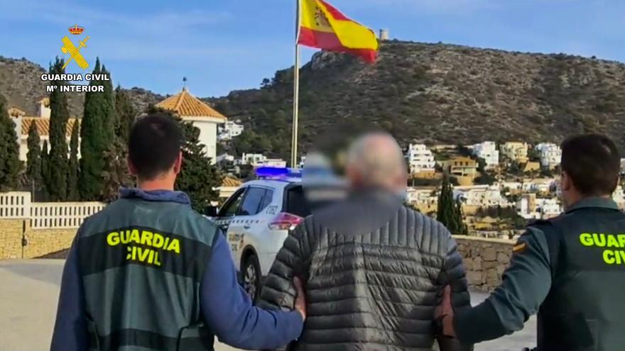 Se le acabó la buena vida: atrapado en Teulada un fugitivo de 70 años buscado en Austria por estafar 9 millones