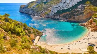 Estas son las siete playas que obtienen o recuperan la bandera azul en 2026 en Alicante