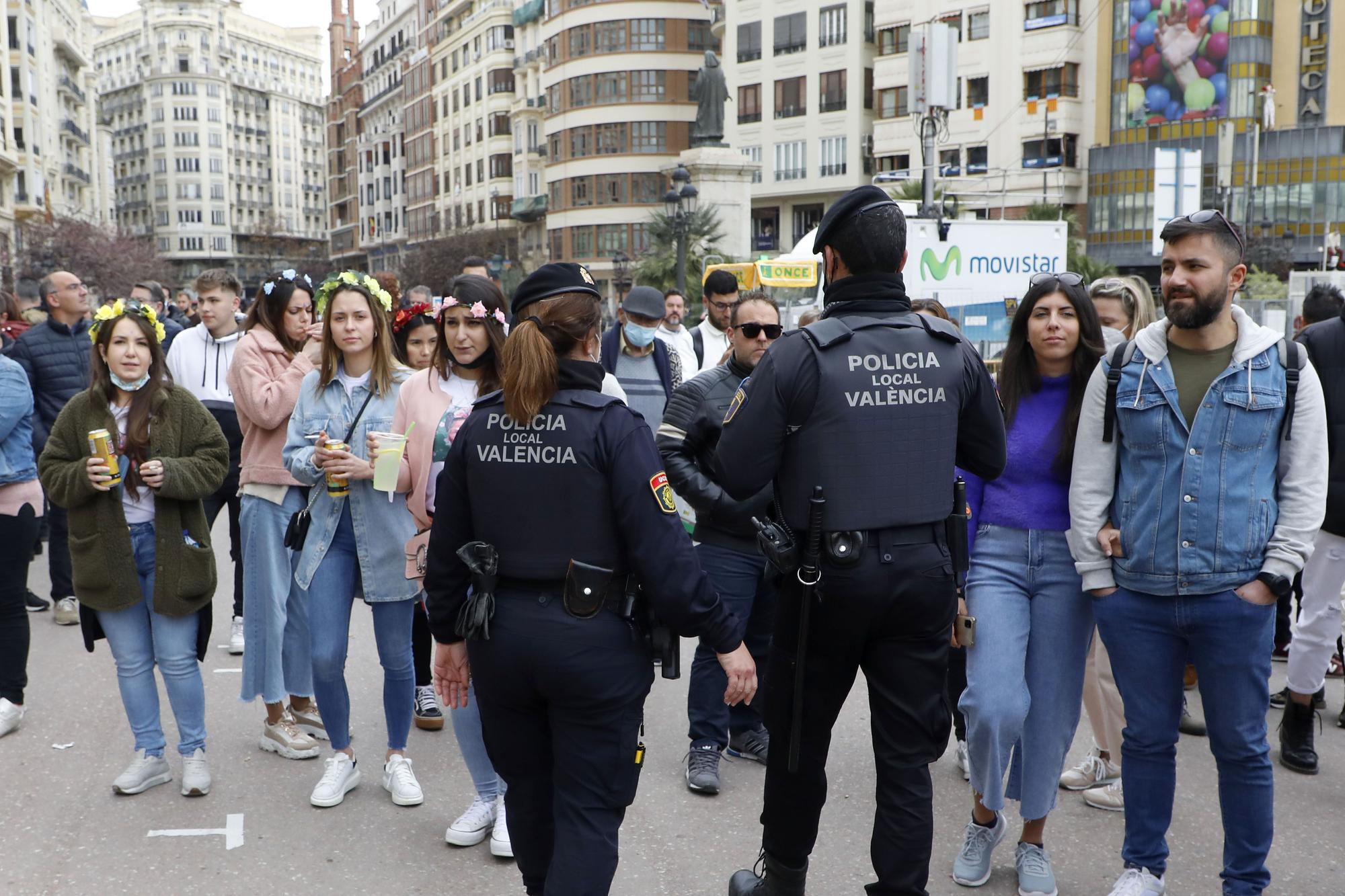 La mascletà con los colores de Ucrania, en imágenes