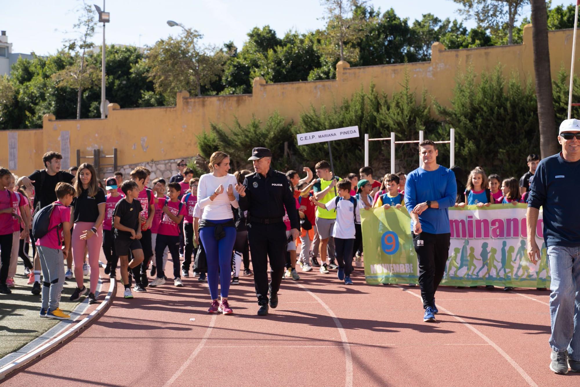 La carrera de Benalmádena 'Caminando por un reto', en imágenes