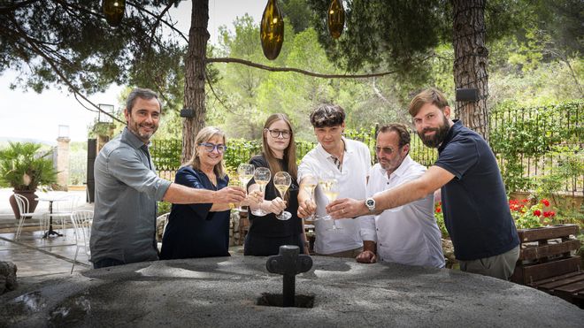 Pere Llopart (Corpinnat), Gemma Torelló, Sofia Torelló, Marc Torelló, Àlex Torelló (Celler Kripta) i Roc Gramona (Corpinnat)