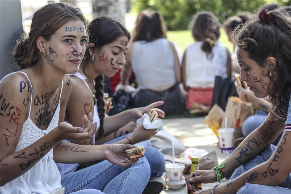 Las novatadas universitarias, en imágenes