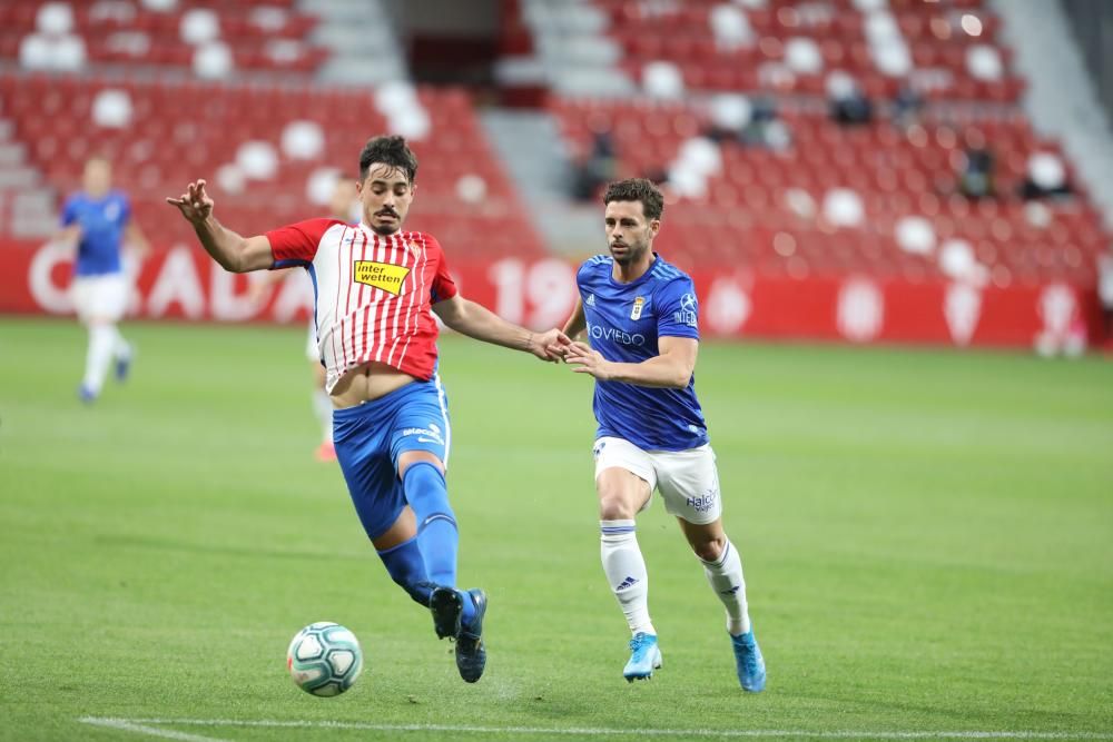 Fútbol: Así fue el Sporting-Oviedo disputado en El Molinón