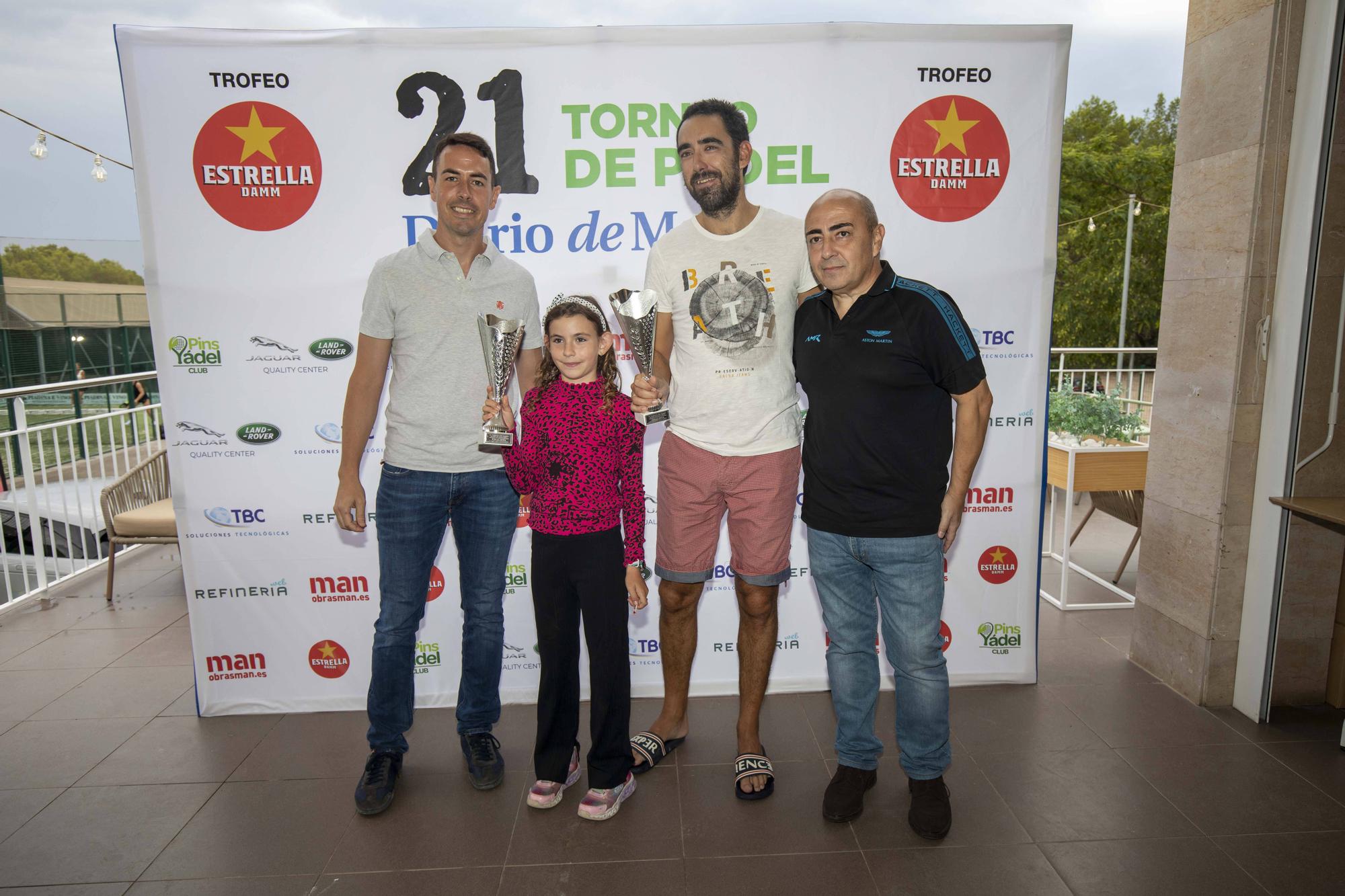 Finalistas 5ª categoría masculina. Víctor Arnanz y Toni Ramis fueron reconocidos como finalistas por Luis Arroyo (TBC) y Eduard Vilanova (Refinería Web).