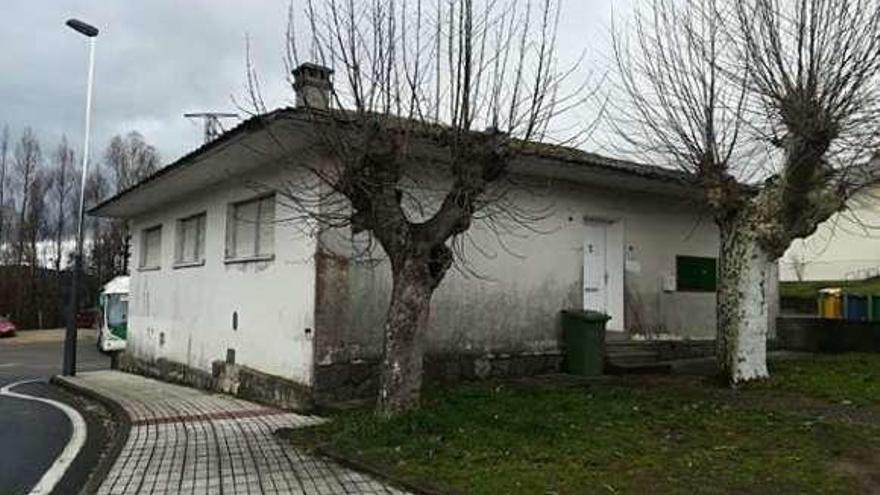 La escuela se construirá en la parcela de la casa del conserje. // D.P.