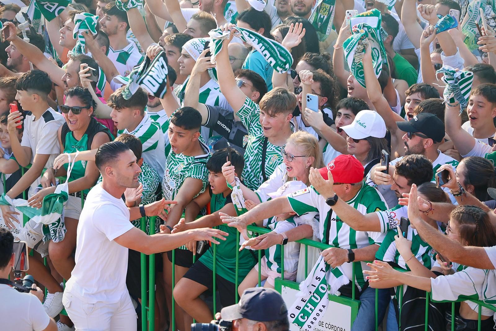 El Córdoba CF vuelve a Segunda / Las mejores imágenes de una noche para la historia