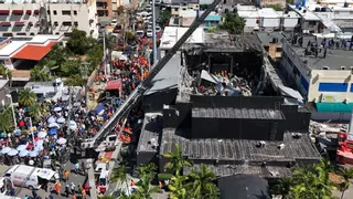 Suben a 184 los muertos en la discoteca de Santo Domingo mientras se reducen las opciones de hallar supervivientes