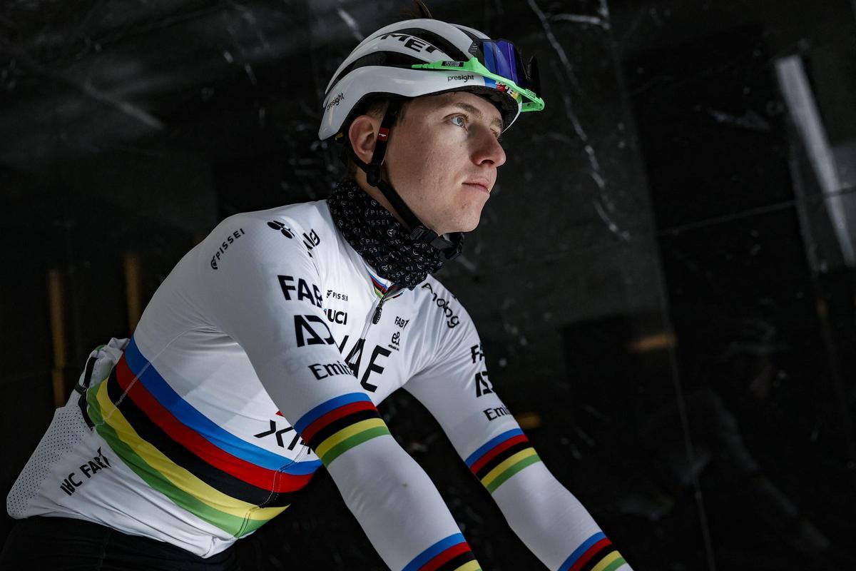 Pogacar logra el triplete en la Strade Bianche.