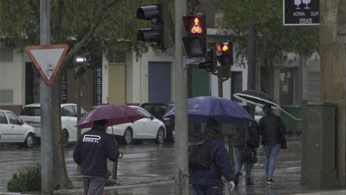 Castellón, en alerta por lluvias, fuerte oleaje y viento