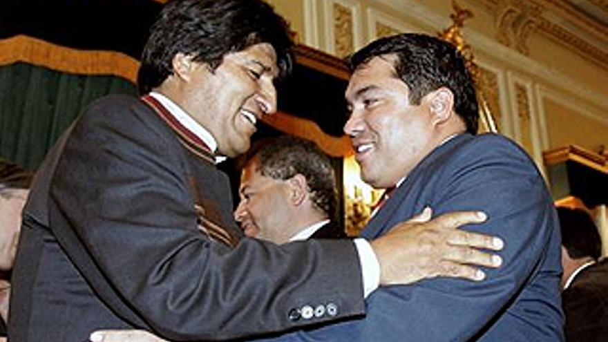 Evo Morales renueva su gobierno