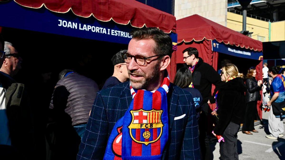 Marc Ciria, frente a una de las carpas de su precandidatura a presidencia del Barça.