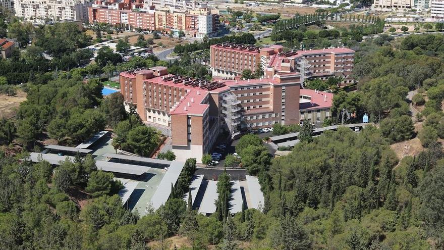 La residencia militar Castañón de Mena.