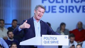 El presidente nacional del PP, Alberto Núñez Feijóo, interviene durante la clausura de la 27ª Interparlamentaria del PP. A 30 de marzo de 2025, en Sevilla (Andalucía , España). 30 MARZO 2025 Rocío Ruz / Europa Press 30/03/2025. ALBERTO NÚÑEZ FEIJÓO;Rocío Ruz