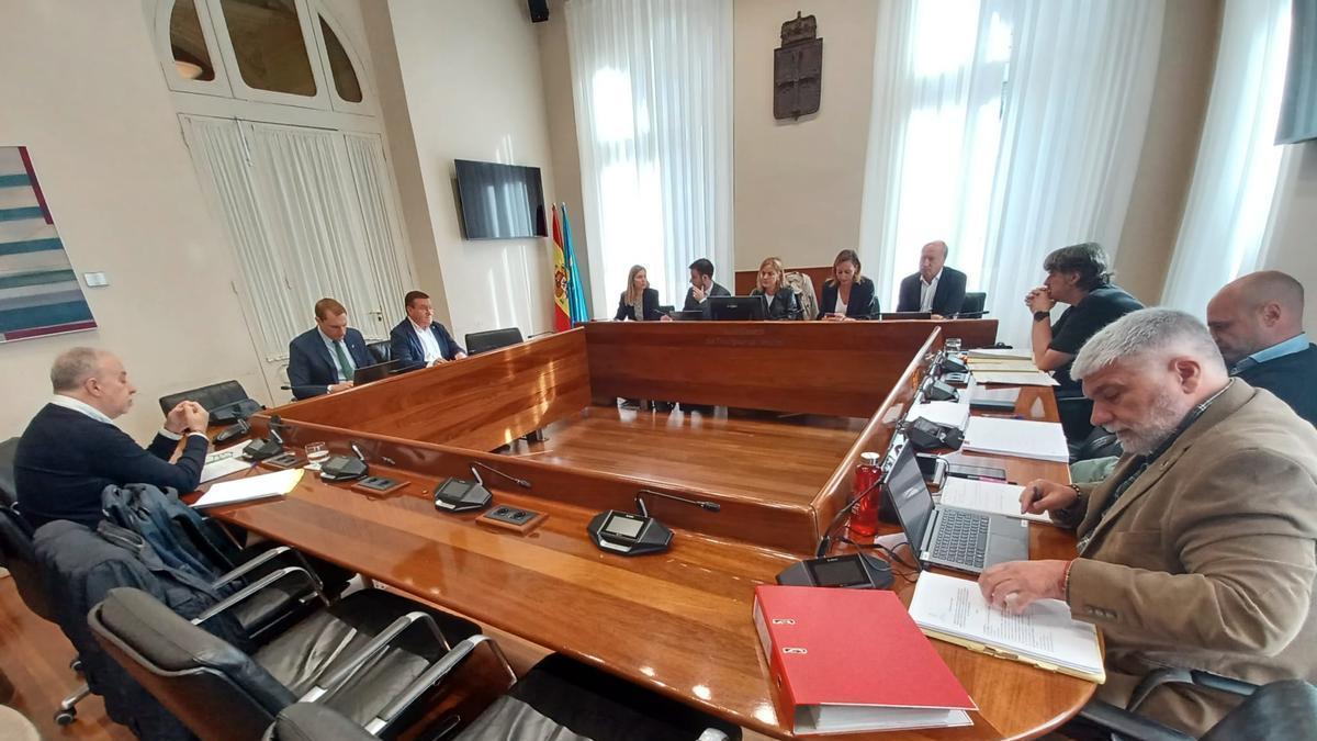 Comisión de investigación de Cerredo.