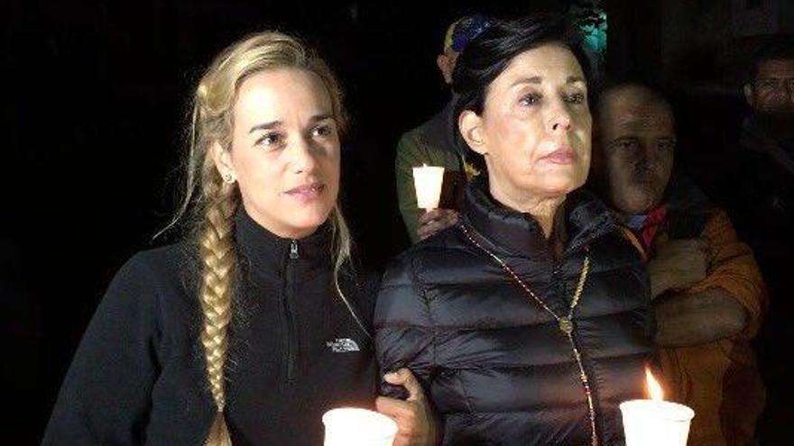 Lilian Tintori recibe la prueba de vida de su marido Leopoldo López