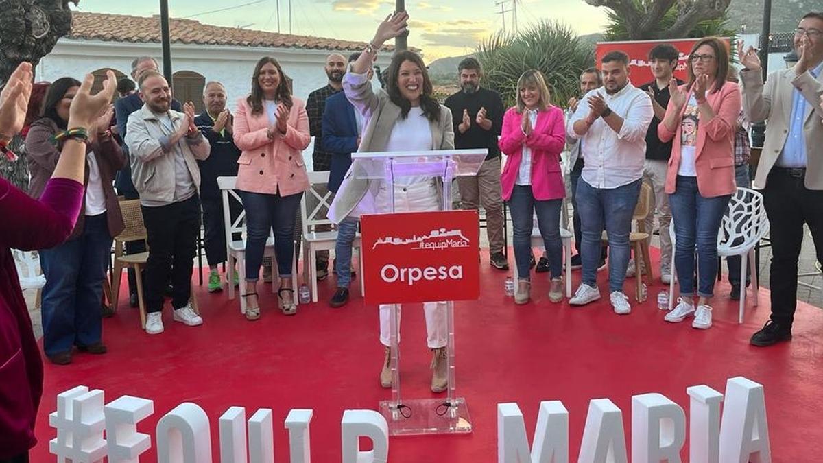 En la presentación de la candidatura, María Jiménez ha estado arropada por militantes y simpatizantes del PSPV-PSOE.